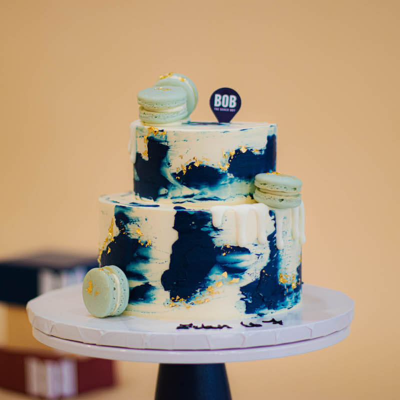 Minimalist Shades of Blue Cake